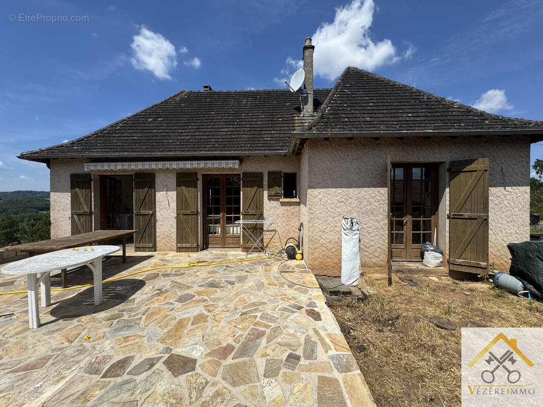 Maison à SAINT-BONNET-LA-RIVIERE