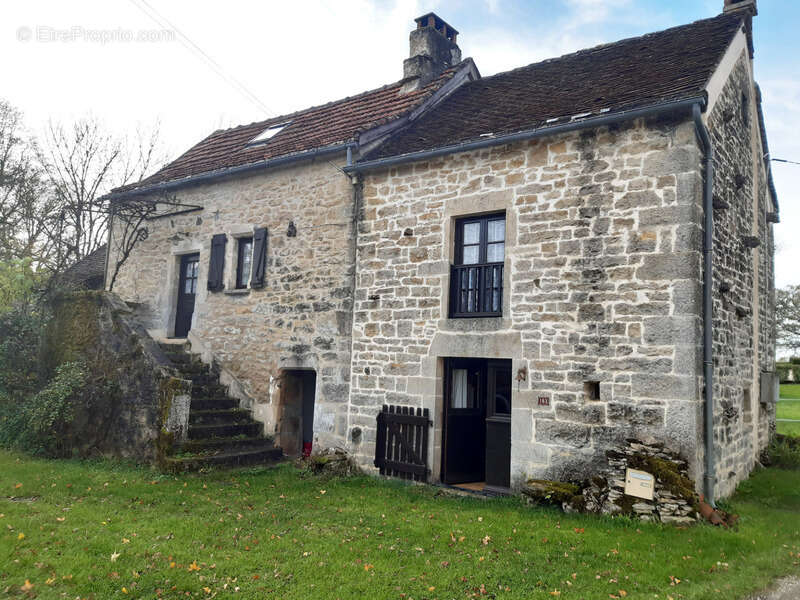 Maison à LARAMIERE