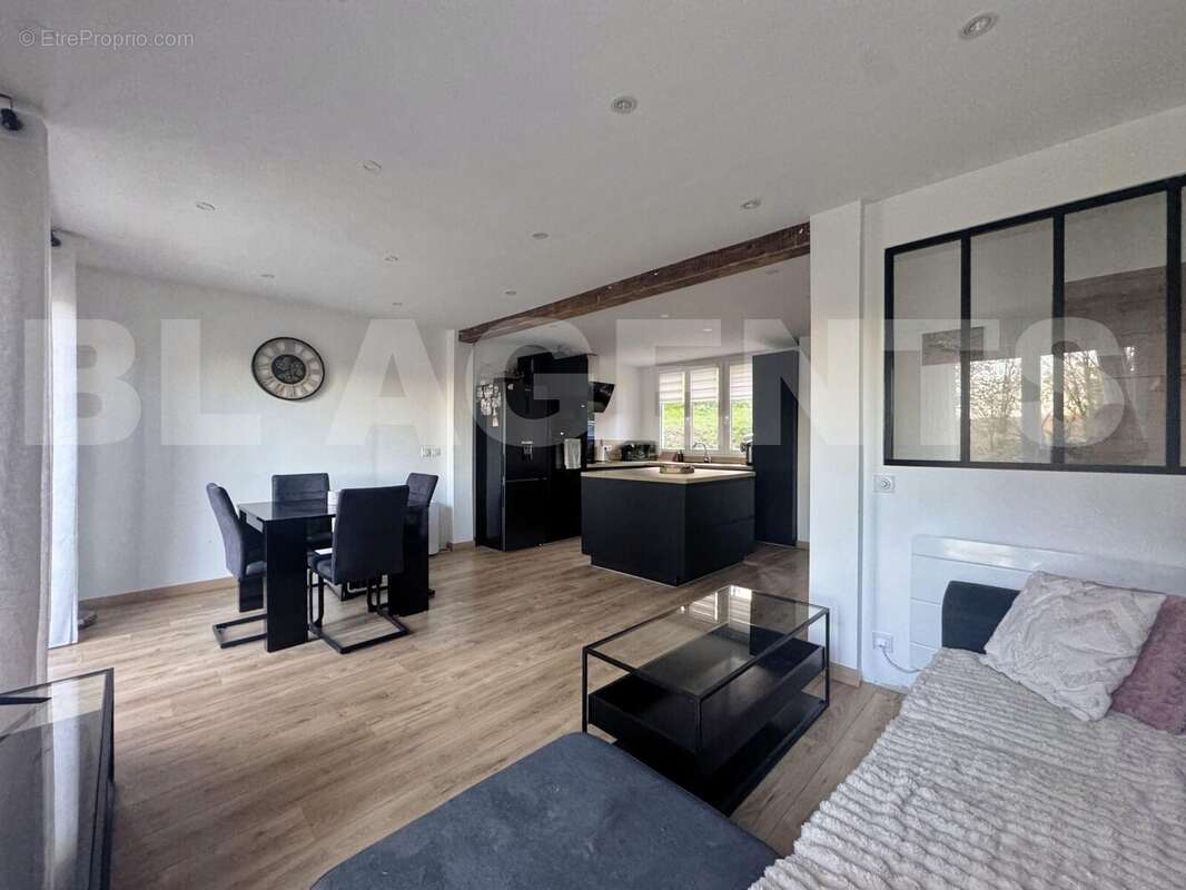 image00033_DxO - Maison à POMMEUSE