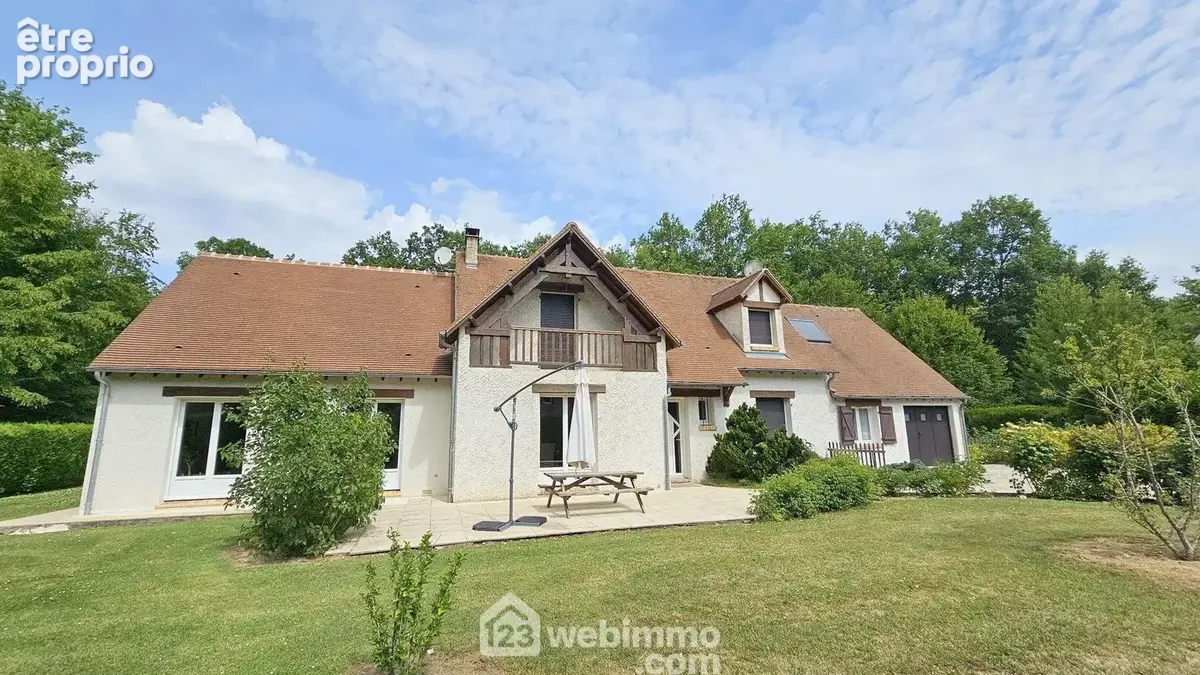 Venez découvrir cette belle maison de 178 m² ..