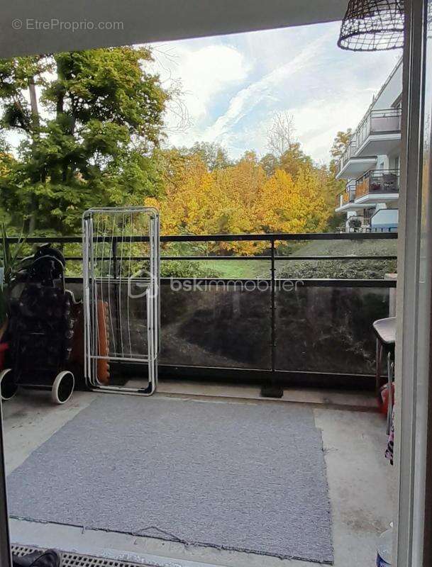 Appartement à MENNECY