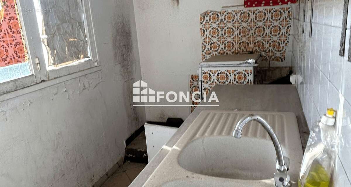 Appartement à MARSEILLE-3E