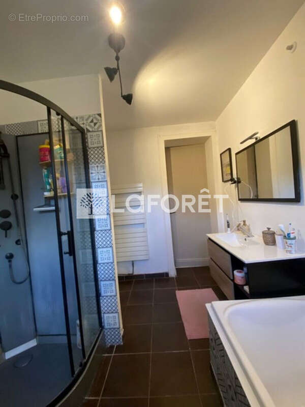 Roubaix, secteur avenue motte ? appartement bourgeois t3 de 87 m² en rez-de-jardin avec garage - photo 7
