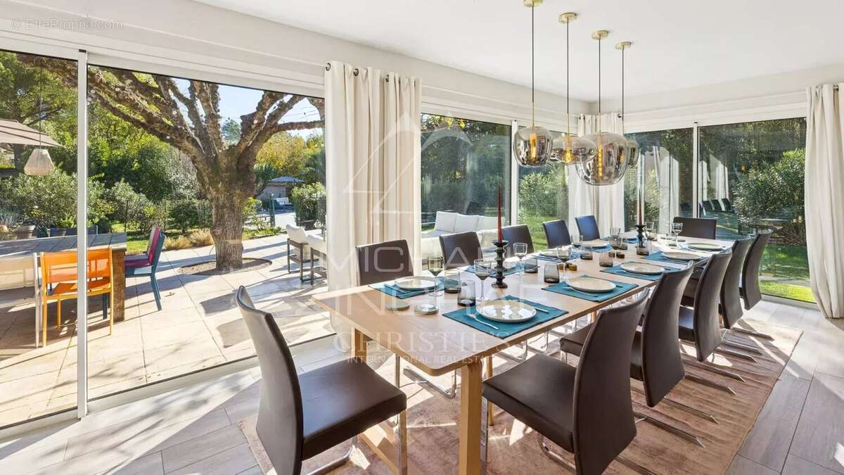 Maison à PEYMEINADE