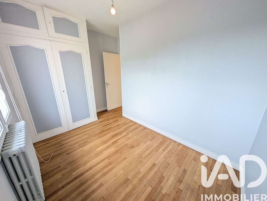 Maison 136 m² à Civaux  - photo 9