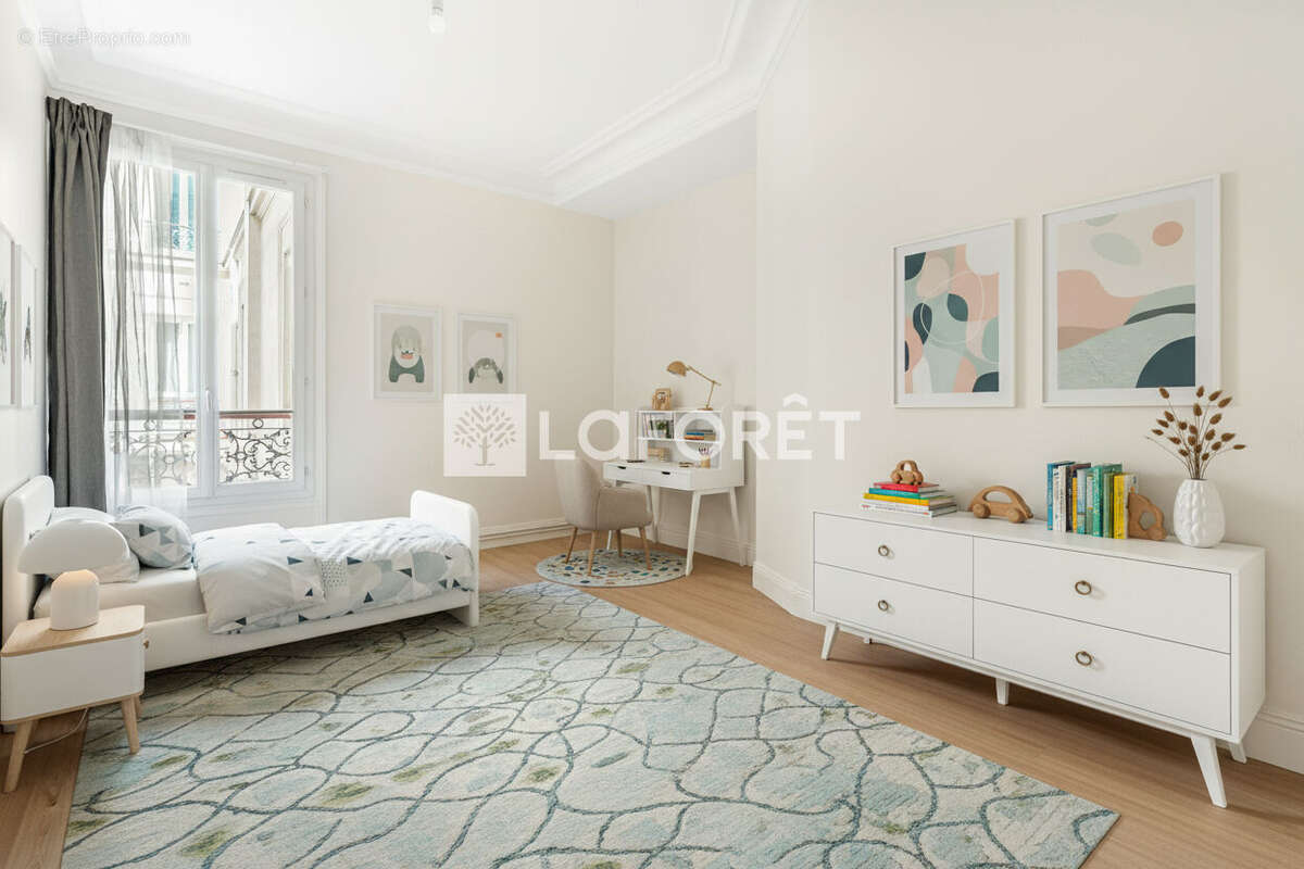 Appartement à PARIS-17E