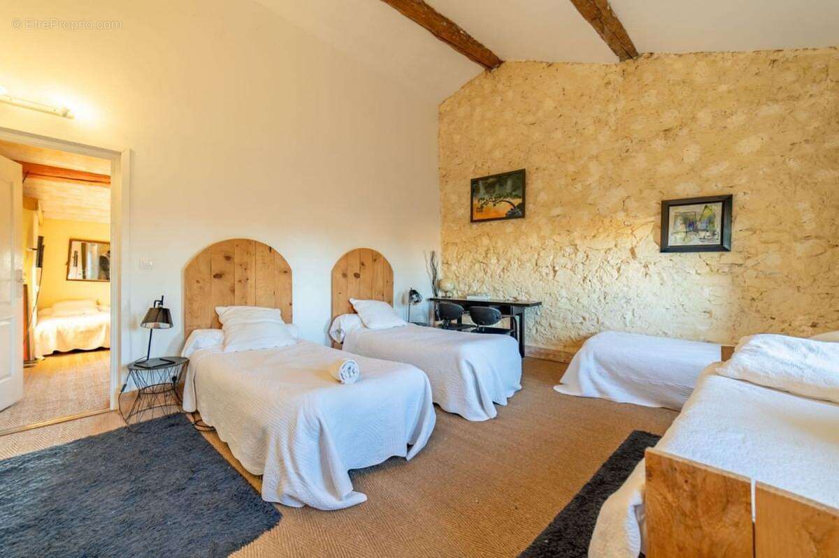 Maison à SAINT-ANDRE-DE-ROQUELONGUE