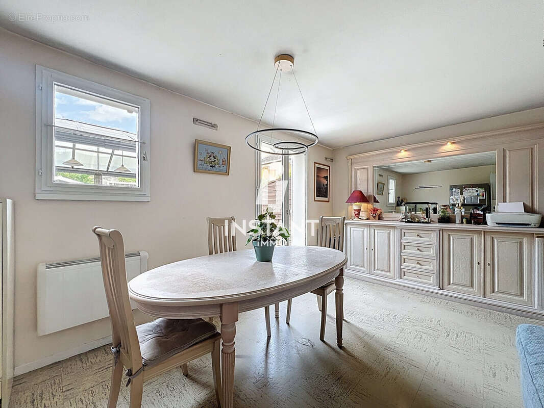 Maison à SAVIGNY-SUR-ORGE