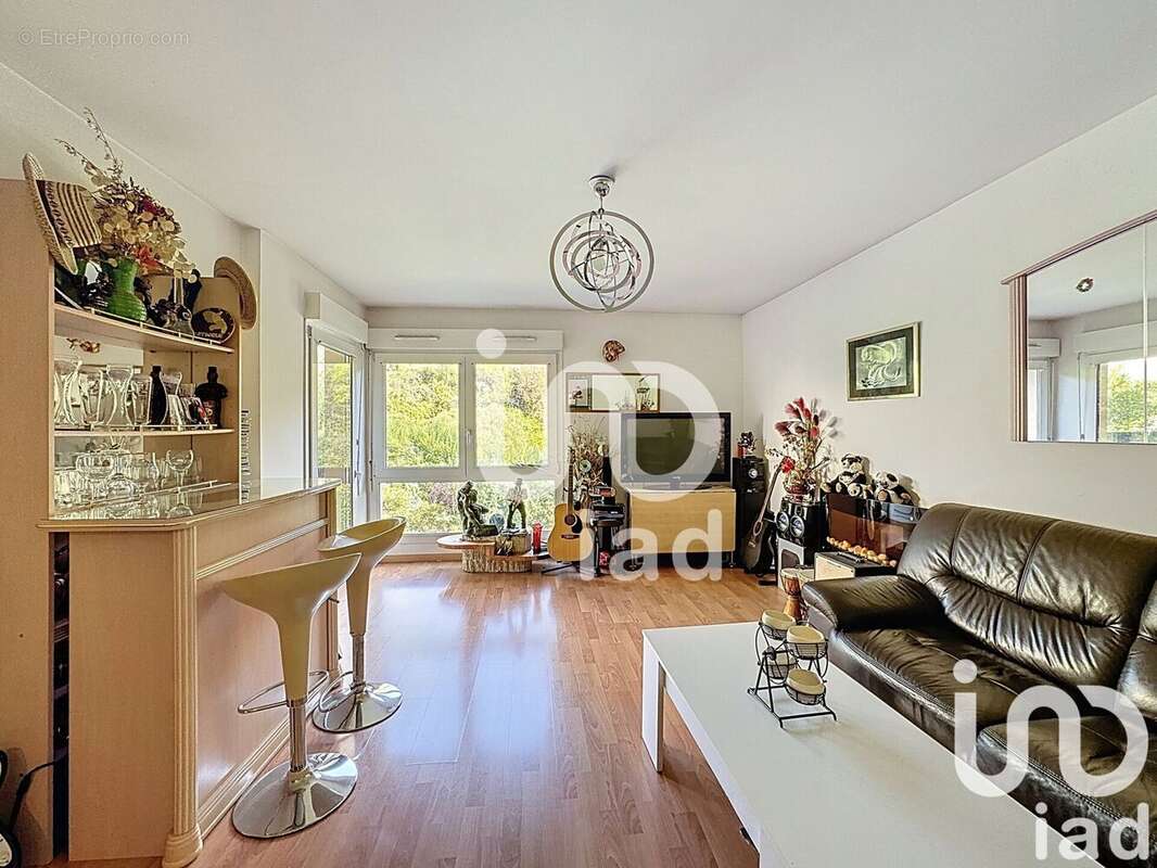 Photo 2 - Appartement à CORBEIL-ESSONNES