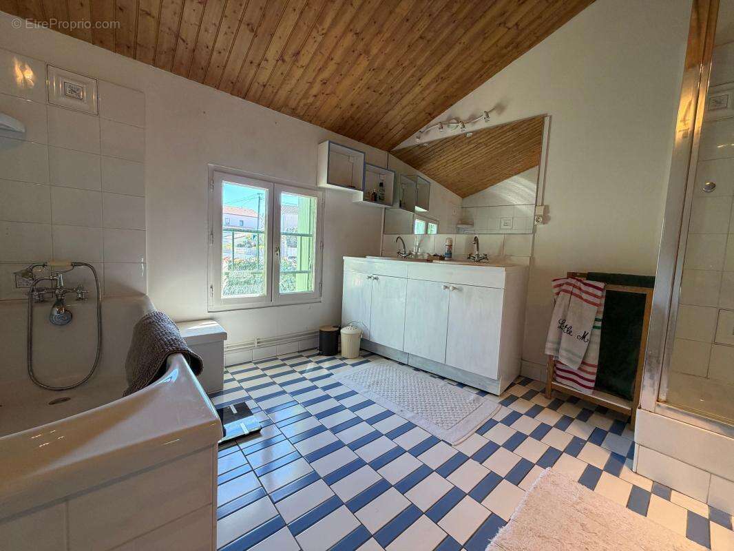 Maison à LA ROCHELLE