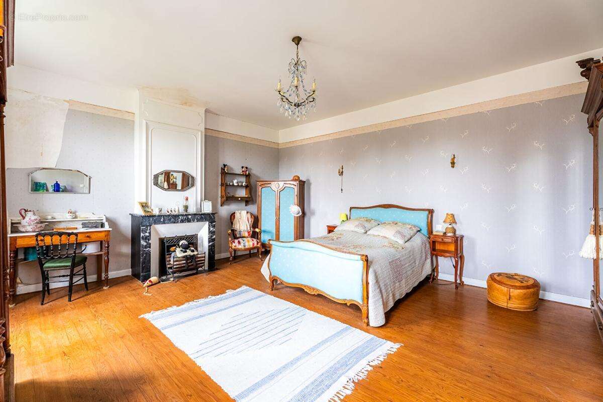 Maison Charentaise de 271 m2 avec 3581m2 de terrain - photo 13