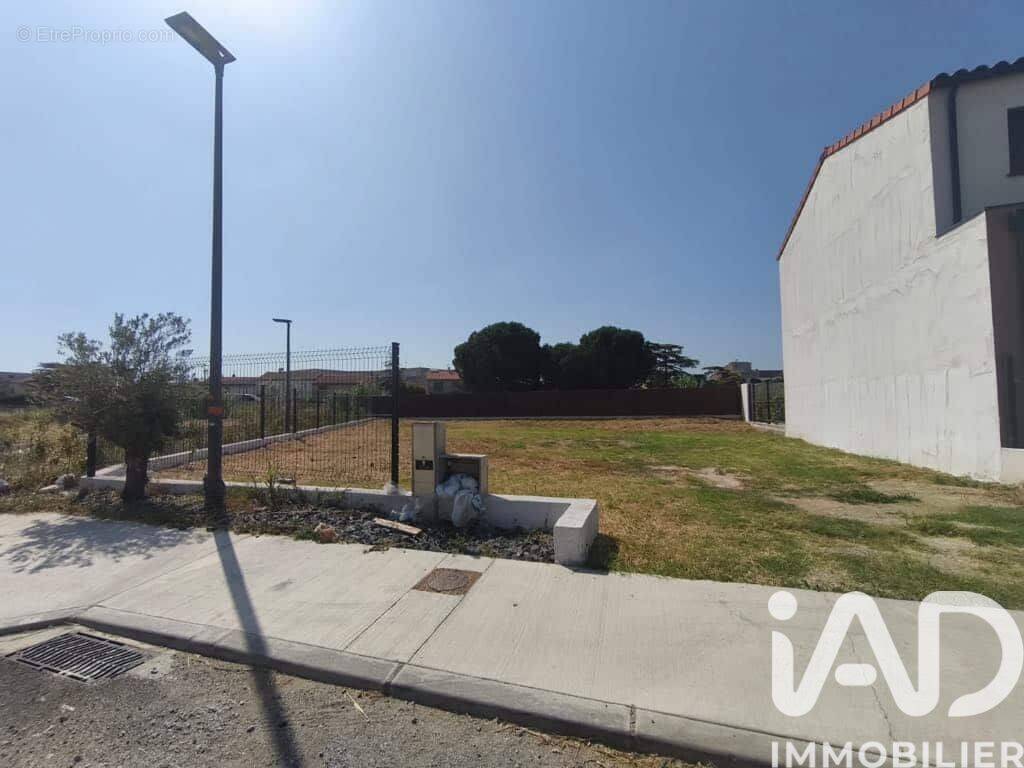 Photo 1 - Terrain à SAINT-CYPRIEN