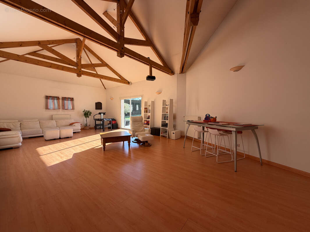 Nouveaute en exclusivite - villa - 330 m2 - photo 8