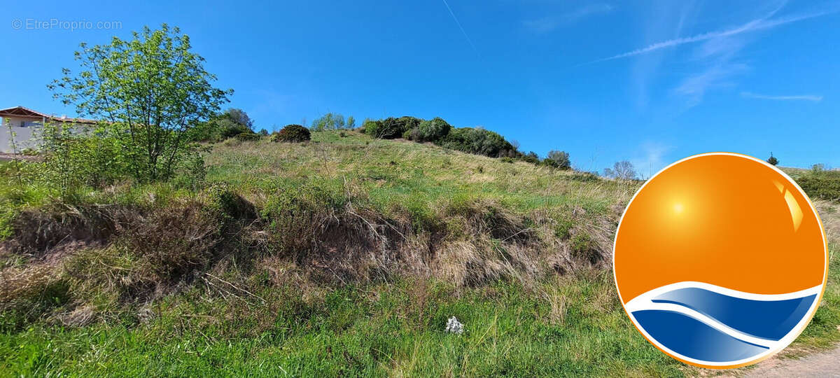Terrain à SAINT-CHINIAN