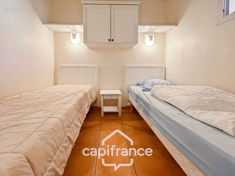 Pont royal en provence appartement de  27 m2 vue luberon une chambre meuble equipe - photo 13
