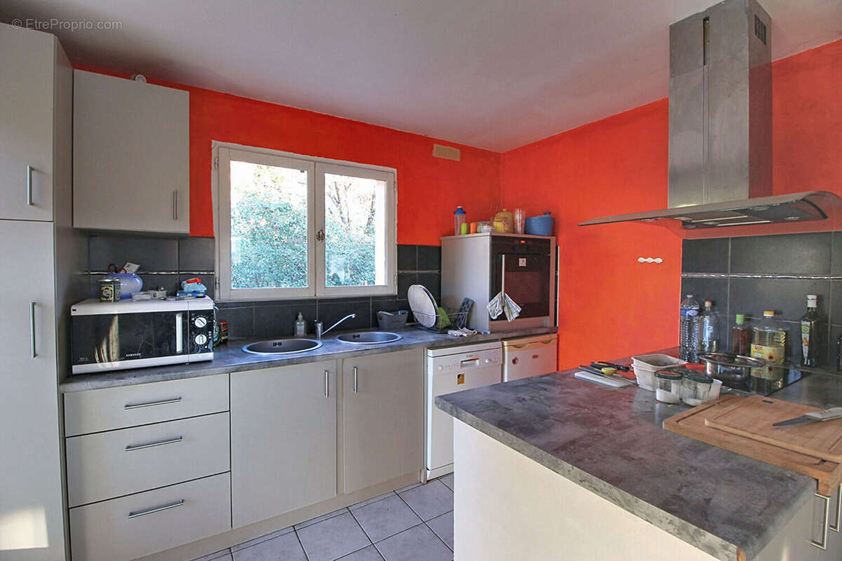 Maison à ENTRECASTEAUX