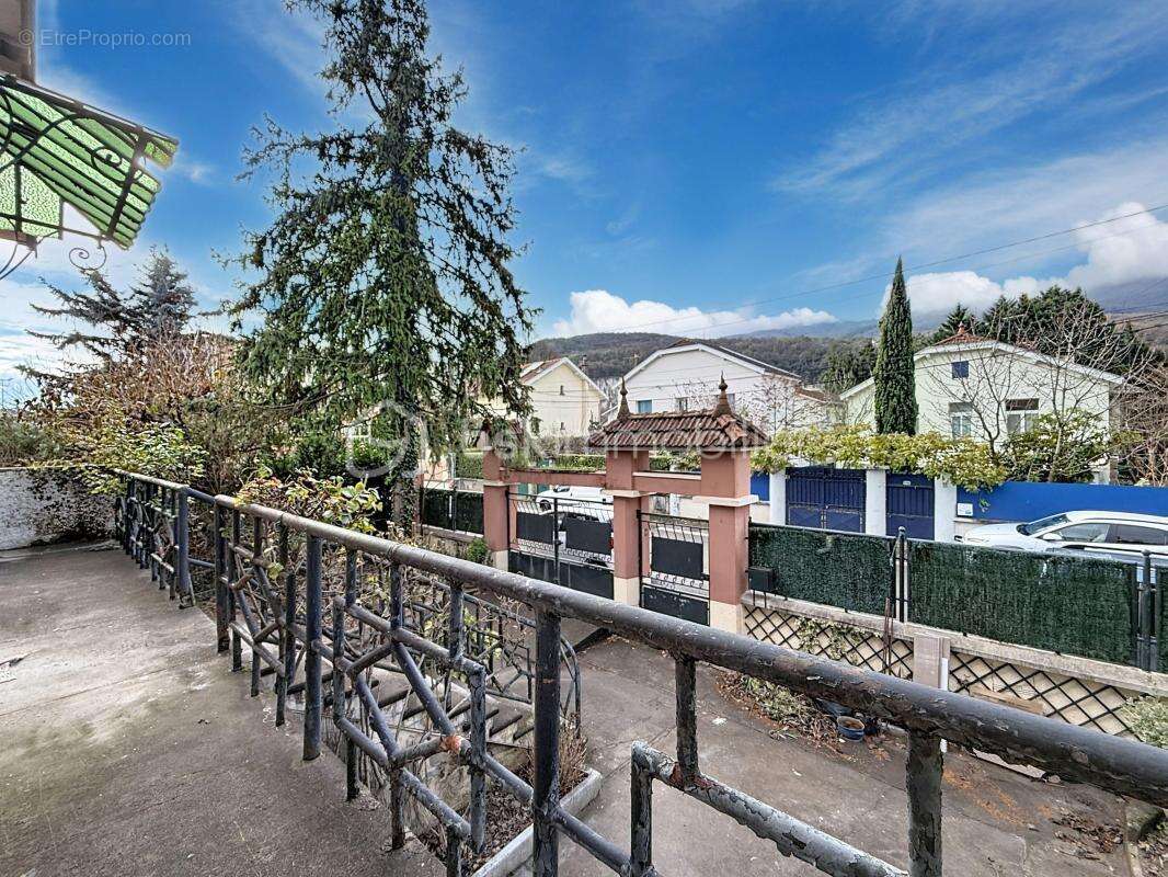 Maison à FONTAINE