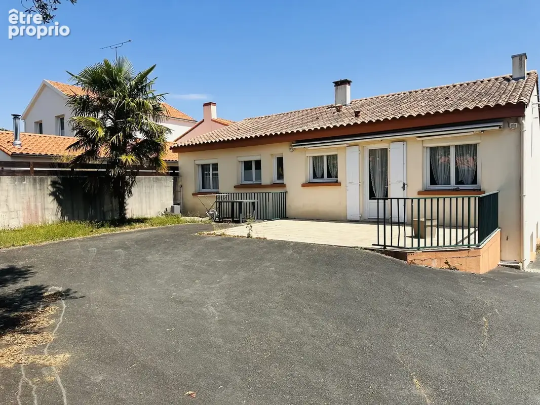 Photo Maison à Les Clouzeaux au prix de 188 500€