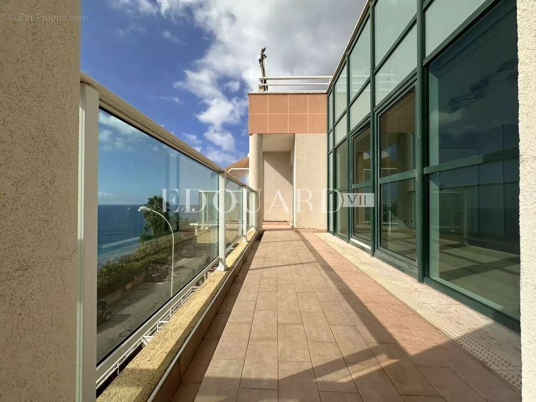 Appartement à ROQUEBRUNE-CAP-MARTIN