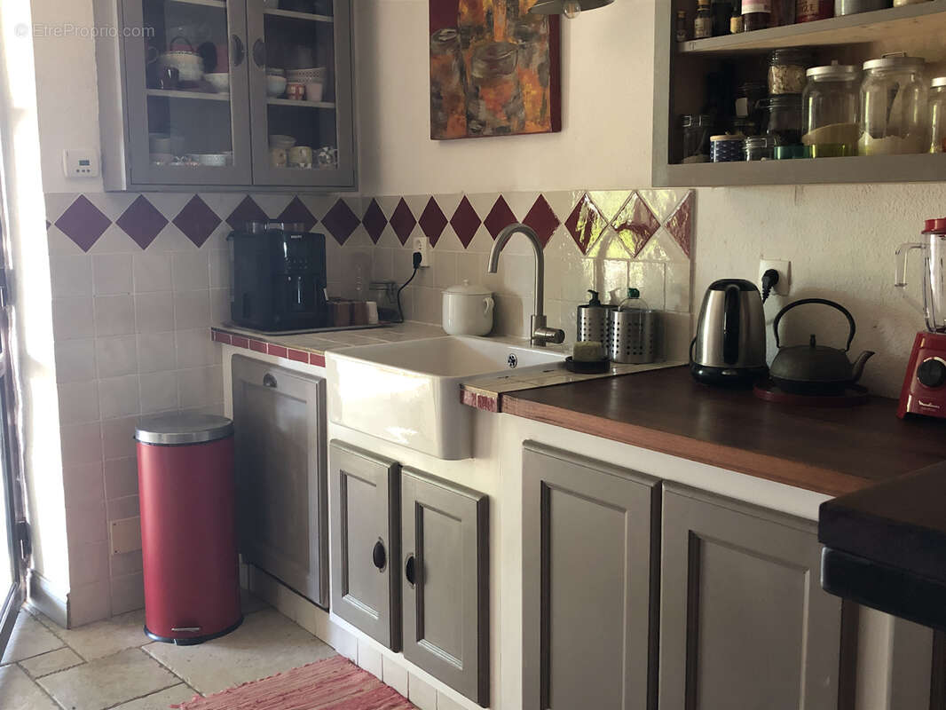 Maison à CAMARET-SUR-AIGUES