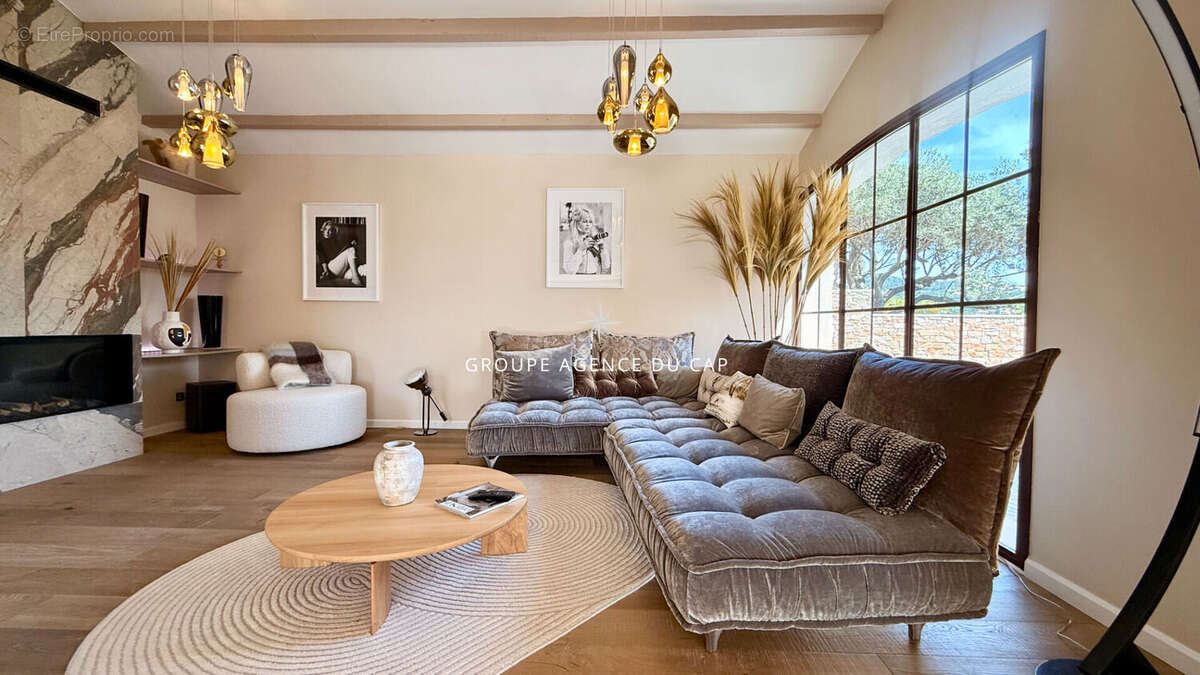 Maison à LES ISSAMBRES