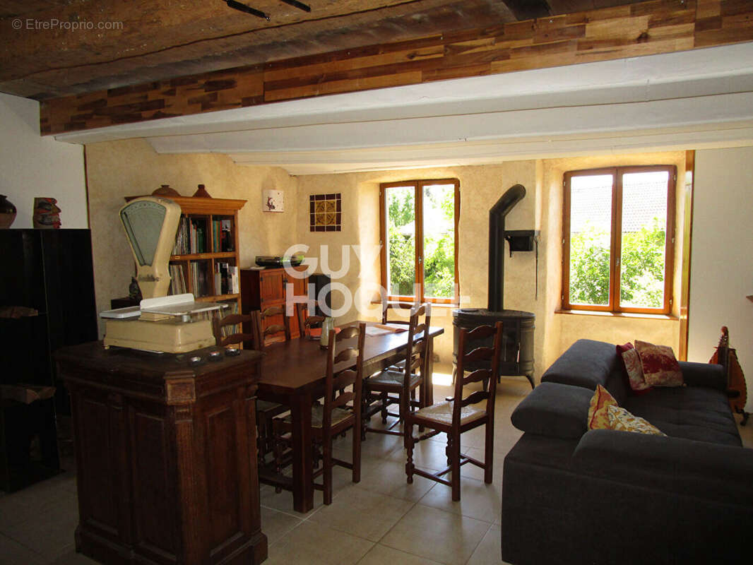 Maison à MAZERAT-AUROUZE