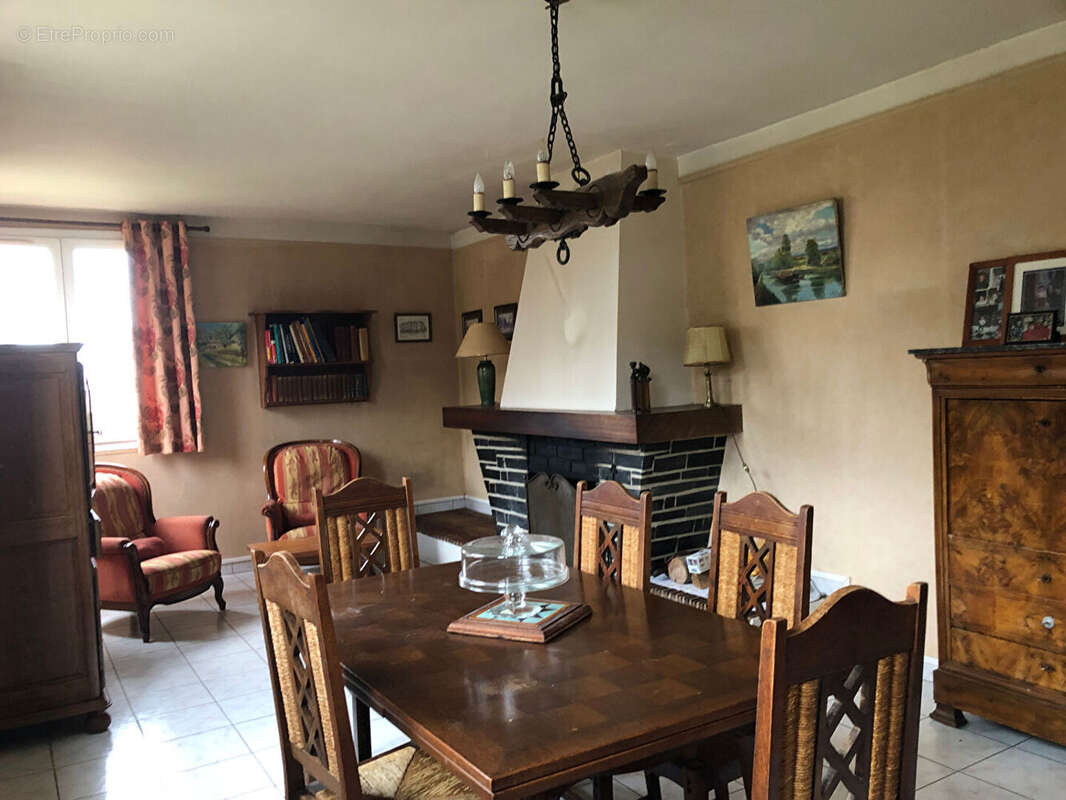 Maison à TOUSSUS-LE-NOBLE