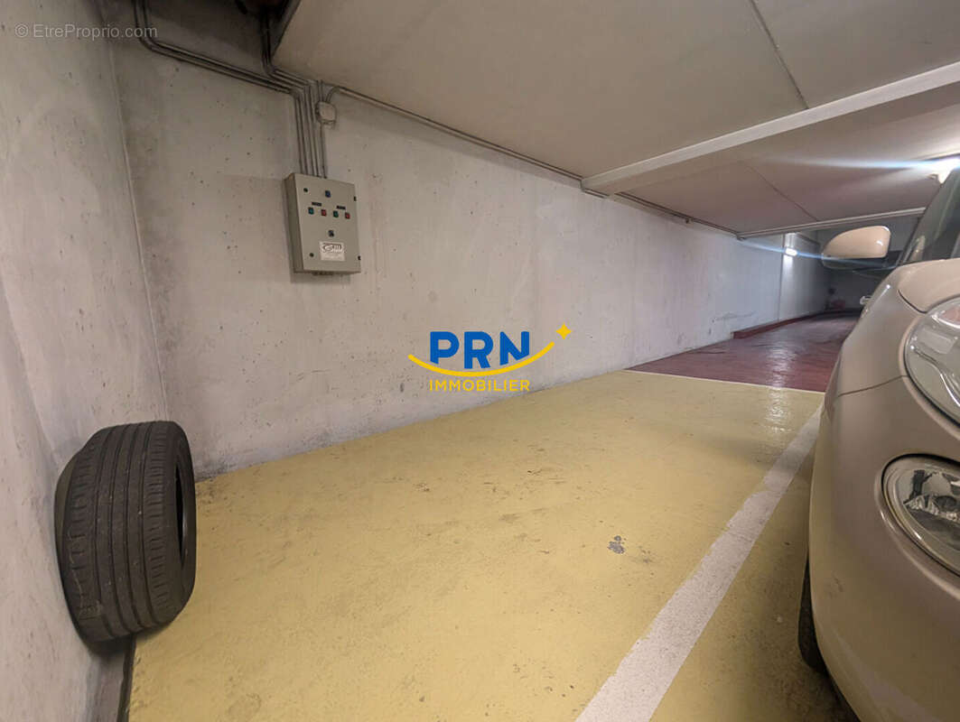 Parc montsouris/rue de la cite universitaire/place de parking - photo 2