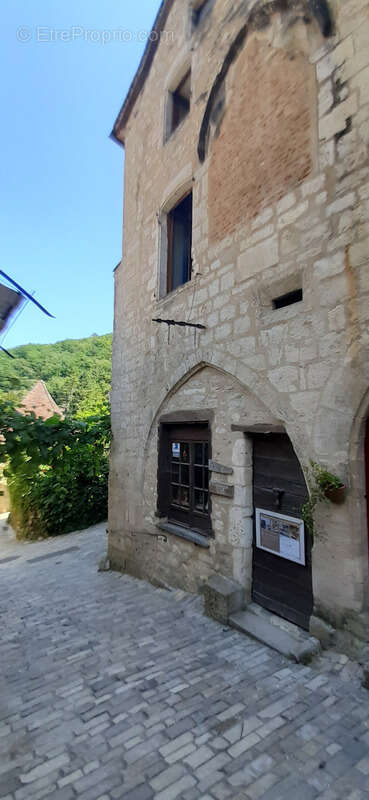 Maison à SAINT-CIRQ-LAPOPIE