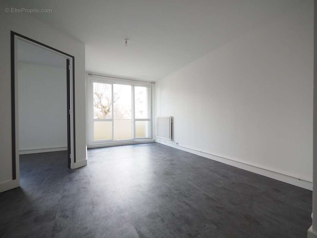 Appartement à BOIS-D'ARCY