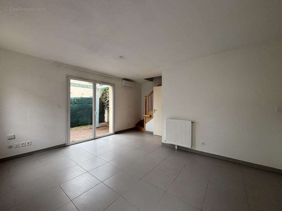 Appartement à GAGNAC-SUR-GARONNE