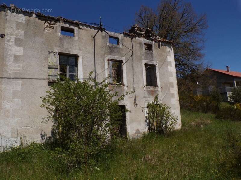 Dpt Lozère (48), à vendre ROCLES Idéal investisseur terrain viabilisé 1078m² environ - photo 6