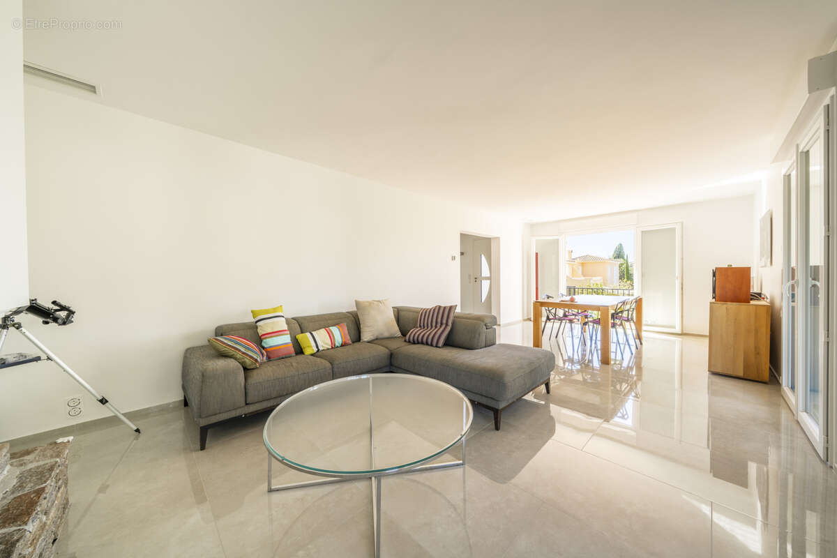 Maison à LA CROIX-VALMER