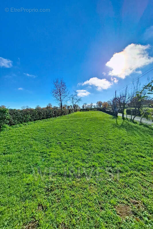 Maison à ANGLARS-SAINT-FELIX