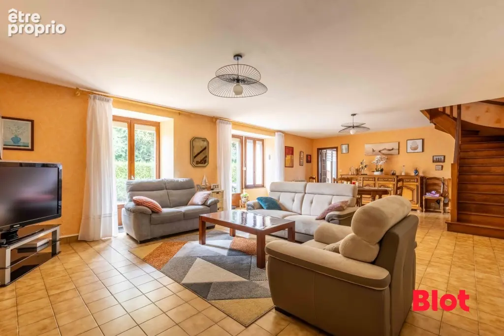 Maison 7 pièces 167 m² à vendre à Thorigne-Fouillard (35235) - photo 5