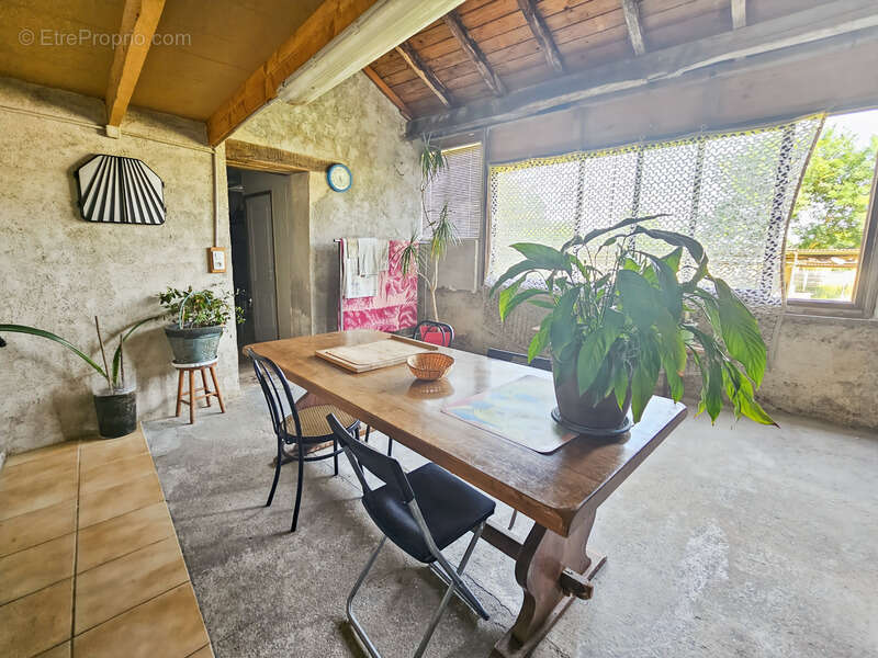 Maison à FEUGAROLLES