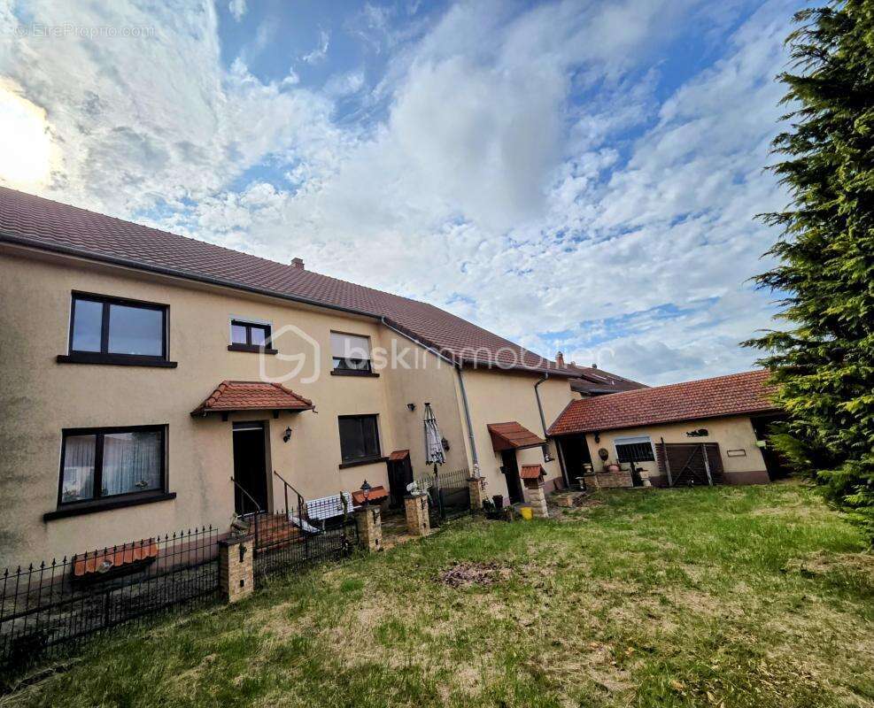 Maison à NOUSSEVILLER-SAINT-NABOR