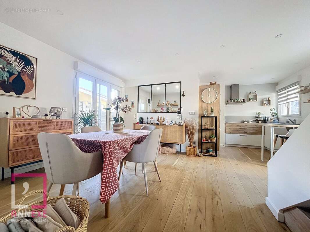 Appartement à FONTAINES-SUR-SAONE