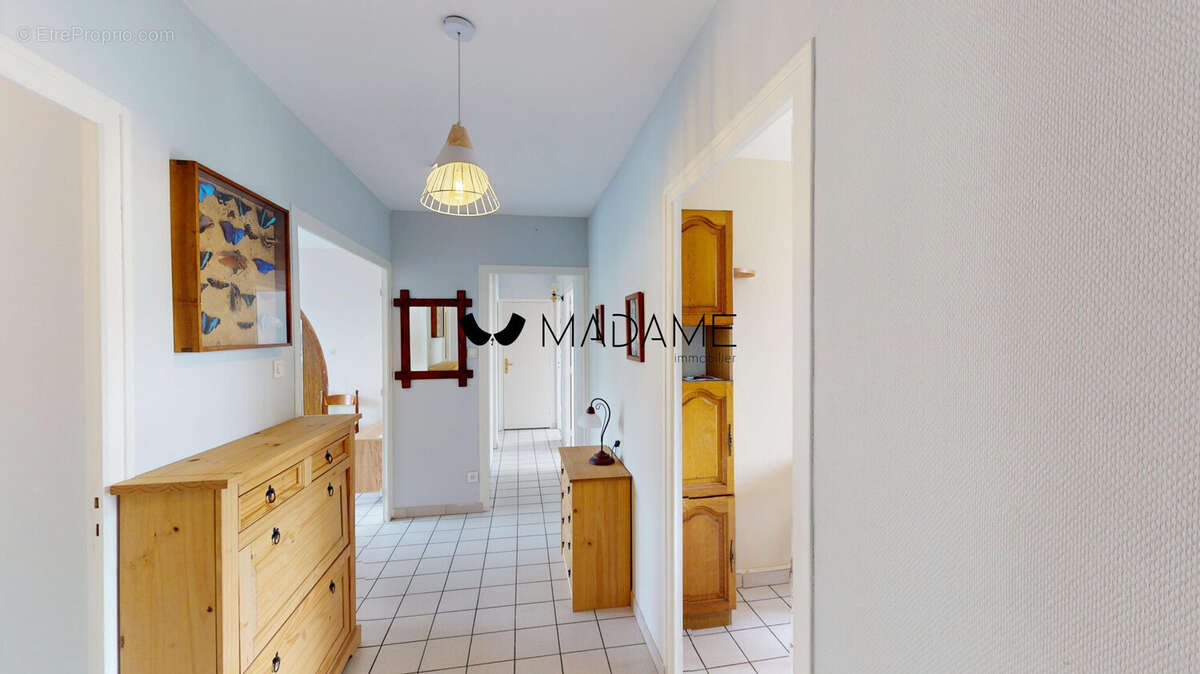 Appartement à SAINT-MARTIN-D'HERES