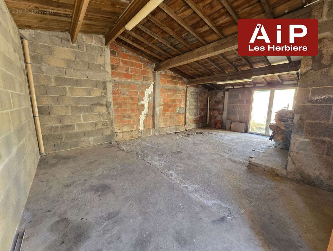 Ardelay   Maison de bourg 78 m2 - 3 chambres, garage et terrain - photo 6
