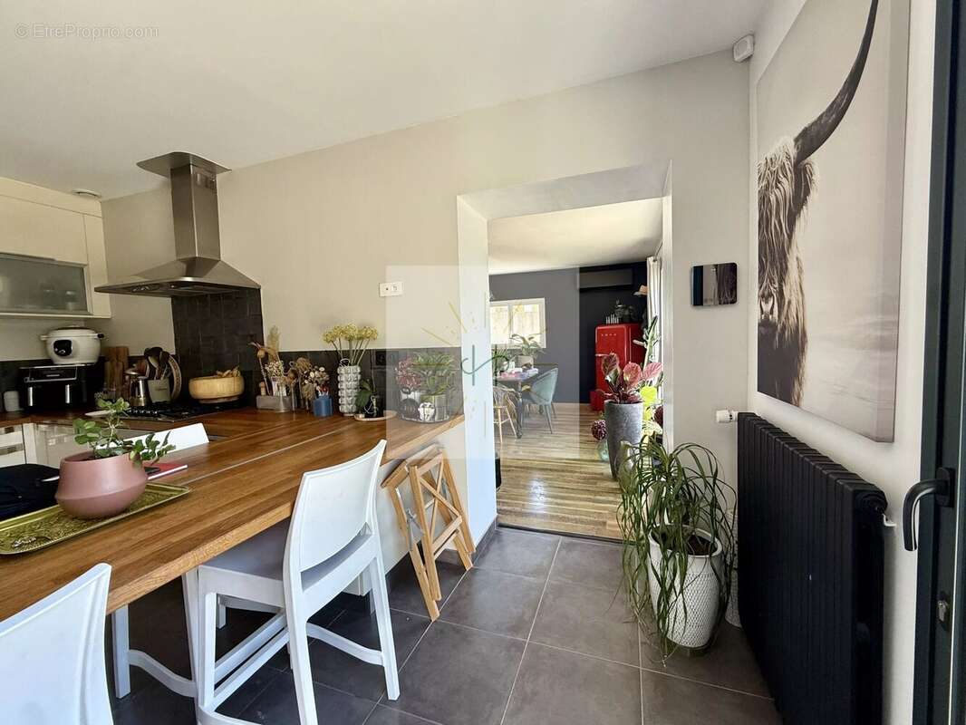 Maison à MONTELIMAR