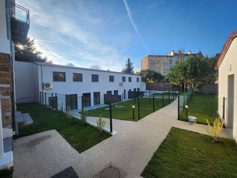 Maison à LE PERREUX-SUR-MARNE