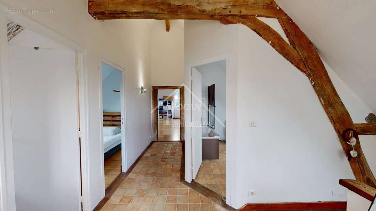 Maison à DOMPIERRE-SUR-BESBRE