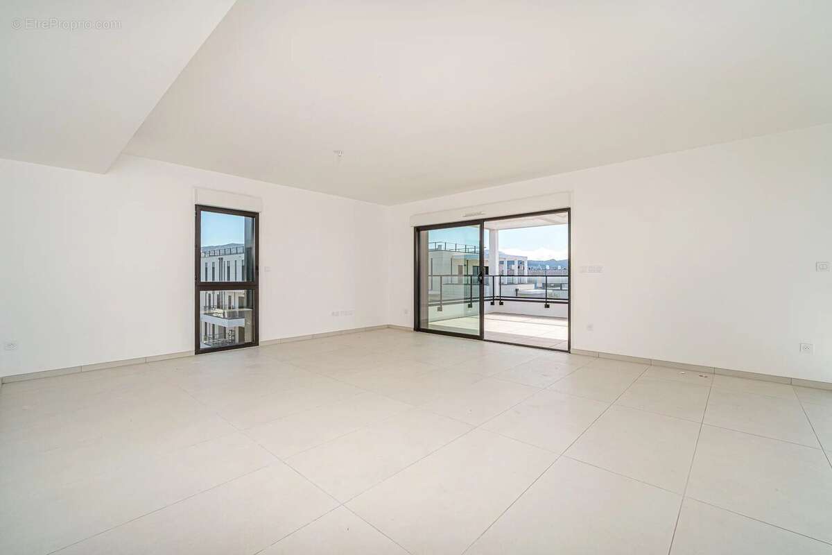 Appartement à MARSEILLE-8E