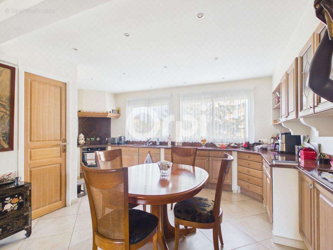 Appartement à MANDELIEU-LA-NAPOULE