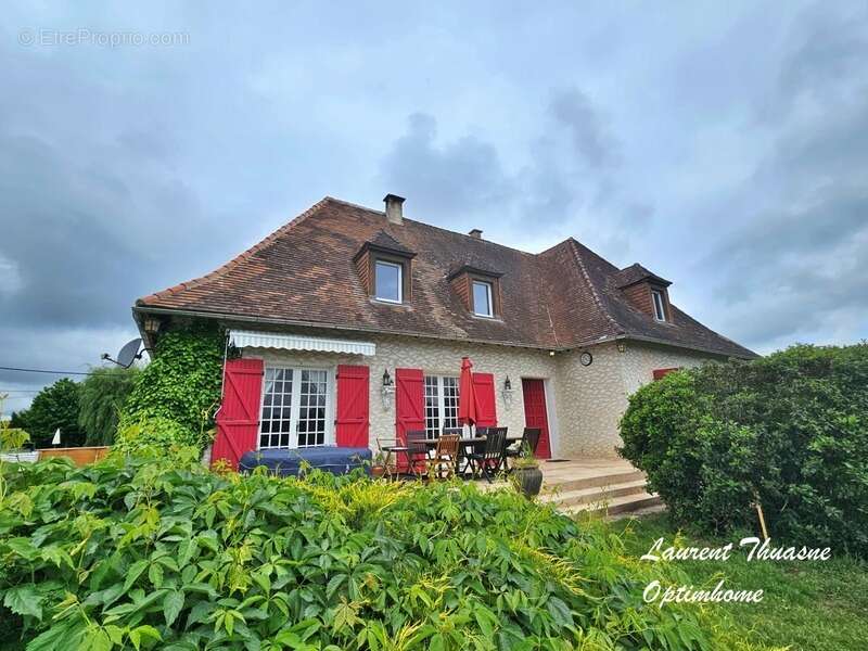 Maison à SAINT-RABIER