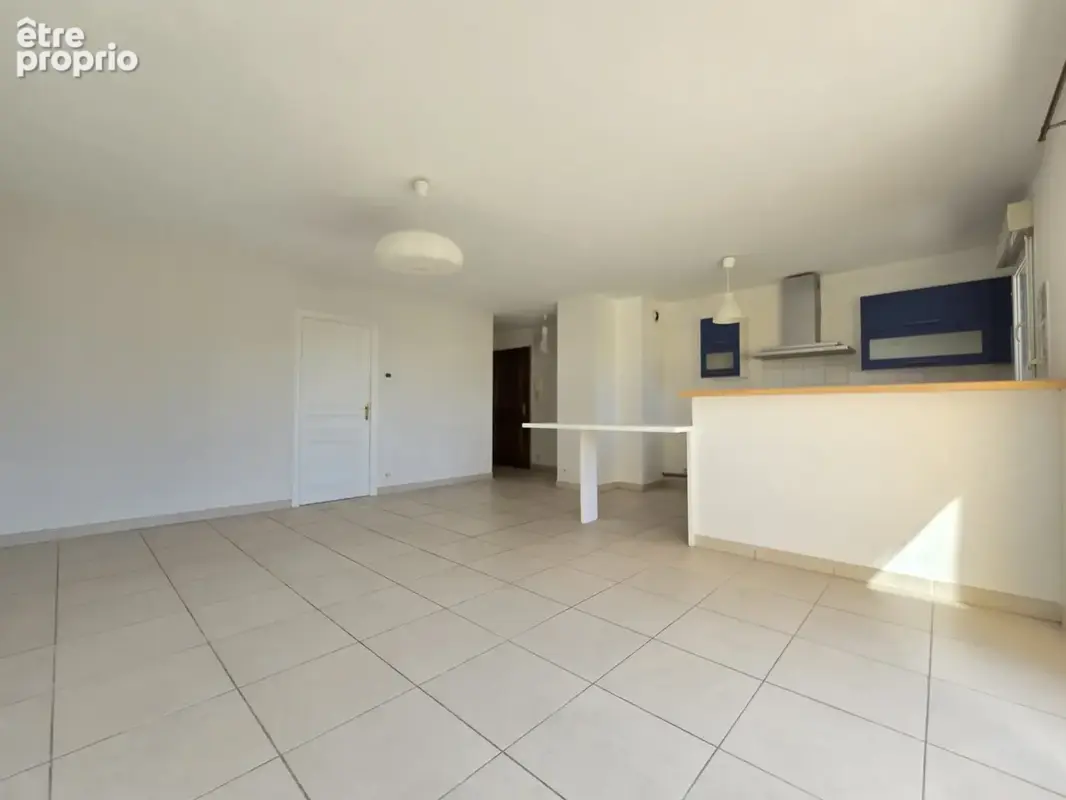 Appartement à LE PONTET