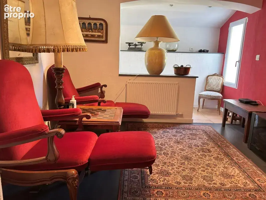 Maison 5 chambres savigneux (01) - photo 15
