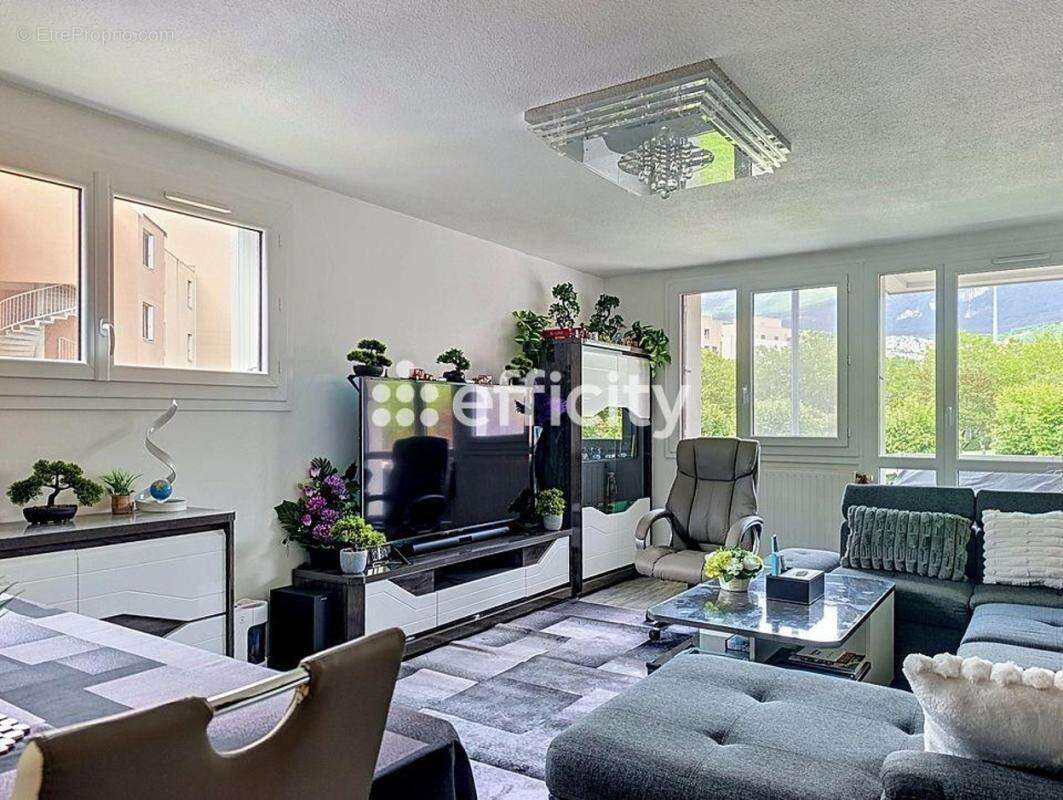 Appartement à ECHIROLLES