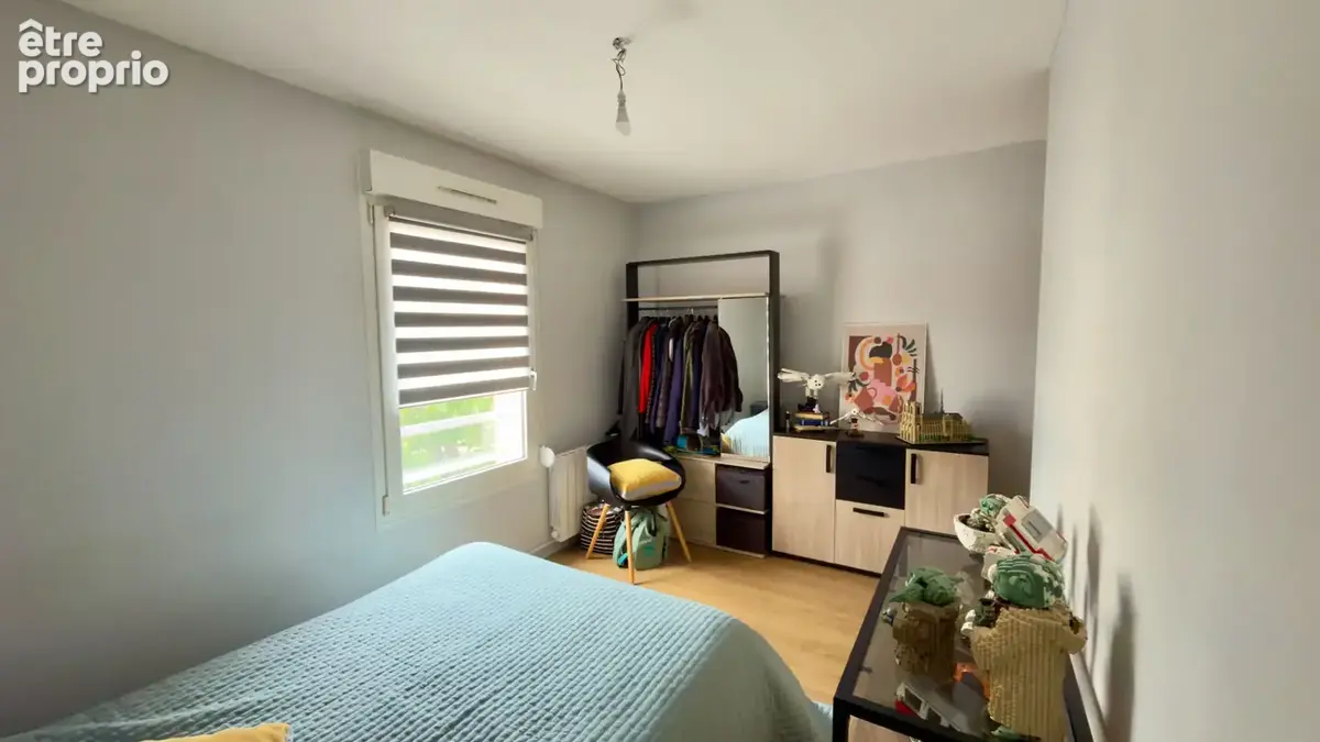 Saint-Dié-des-Vosges - Appartement T3 de 92,8 m² vendu loué, avec terrasse, parking et cave - photo 3